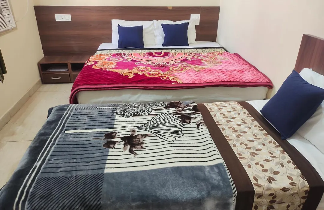 Hotel Khanna Regency-1