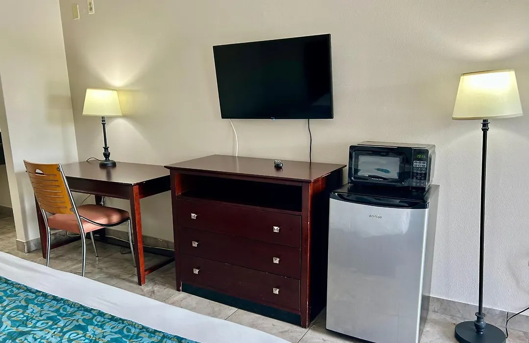 Shining Light Inn & Suites-1