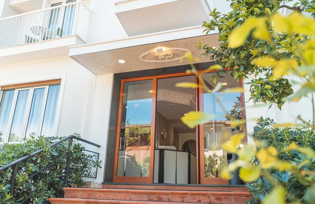 Hotel La Pergola-1