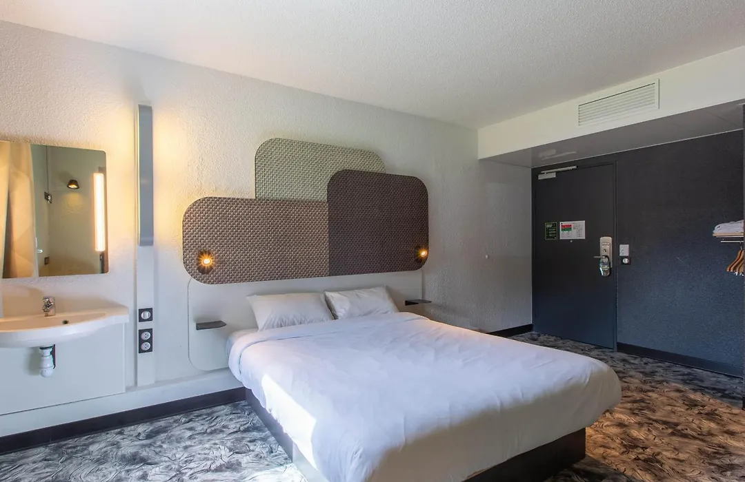 B&B HOTEL Châteauroux A20 L'Occitane-1