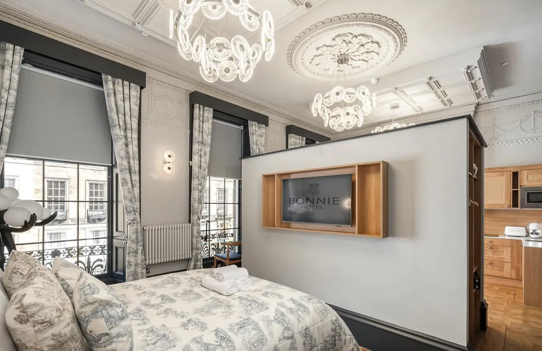 Bonnie Hotel - Smart Boutique Aparthotel - Haymarket Edinburgh-1