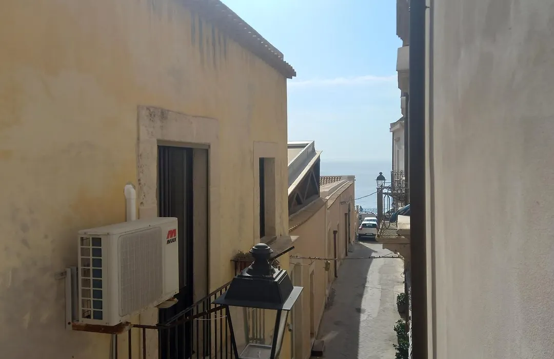 Lanterne Magiche Ortigia Suites-1