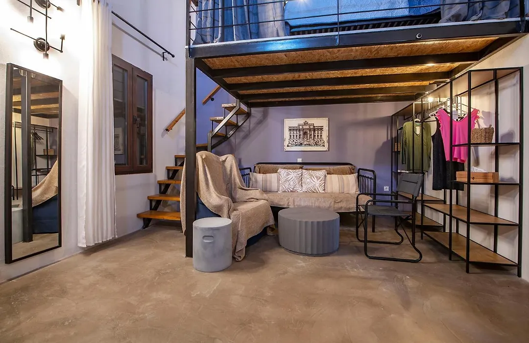 Old Town Corner Luxury Studios-1