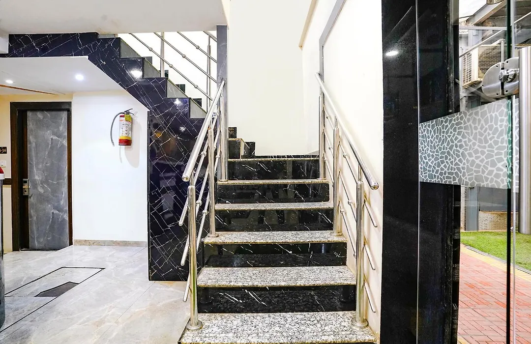 Fabhotel Bkc Anex-1
