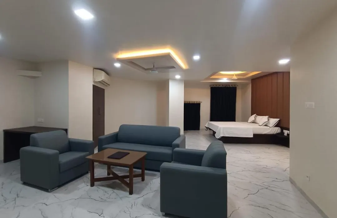 Hotel Raj Heights-1