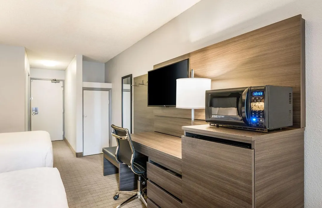 Surestay Hotel By Best Western Seatac Airport North-1