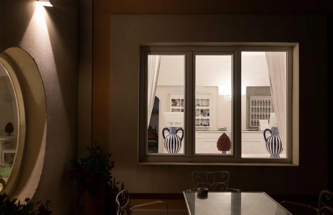 Hotel Chiaia Di Luna-1