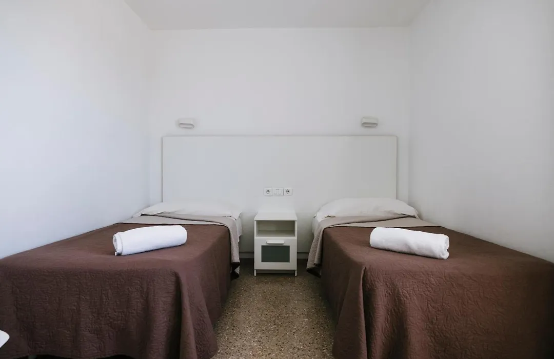 Apartamentos Livvo Tarahal-1