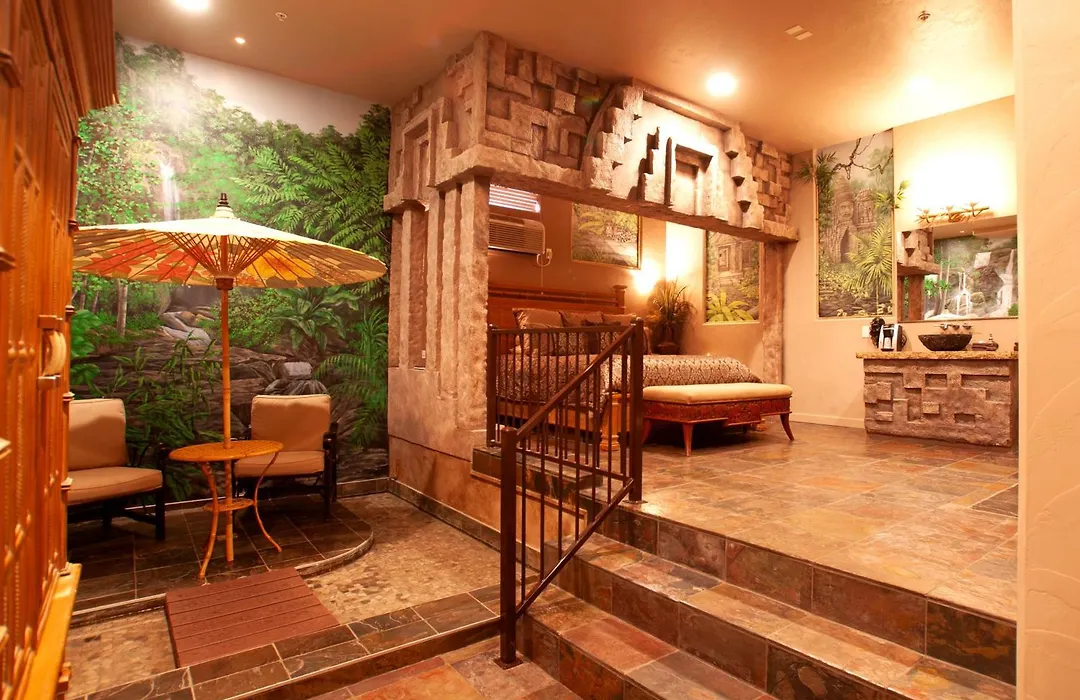 Destinations Inn Theme Rooms-1