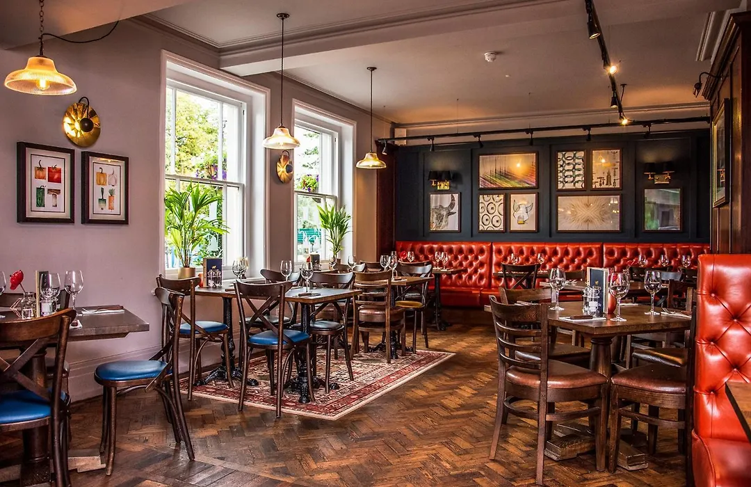 Harper'S Steakhouse With Rooms, Haslemere-1
