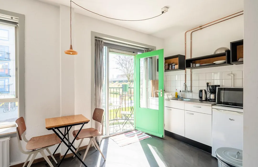 Apartment Hotel Zuid Oost Heesterveld Bnb Zoh-1