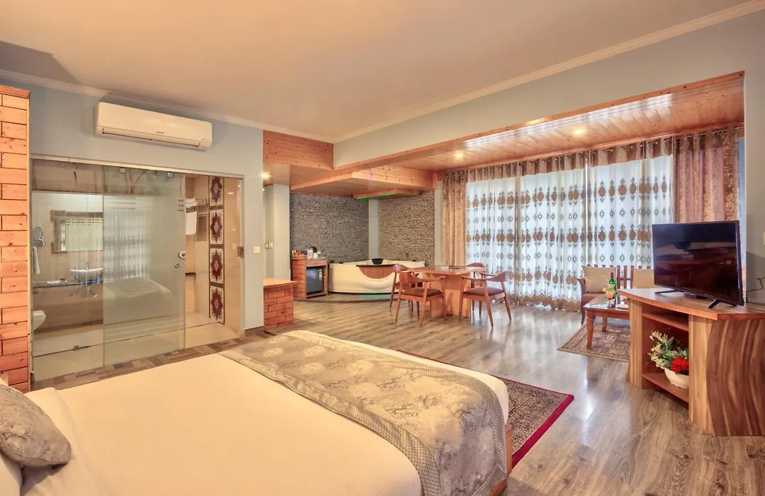 Snow Flakes Resort And Spa Centrally Heated Luxury Resort-1