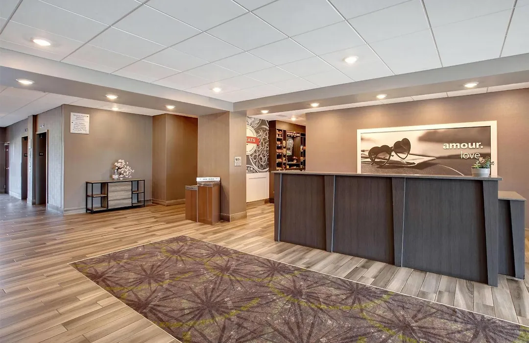 Ramada By Wyndham St Paul Ab-1
