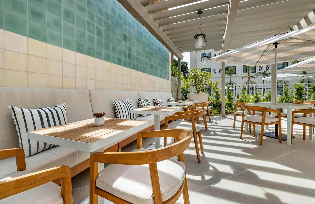 Cambria Hotel Calabasas - Malibu-1