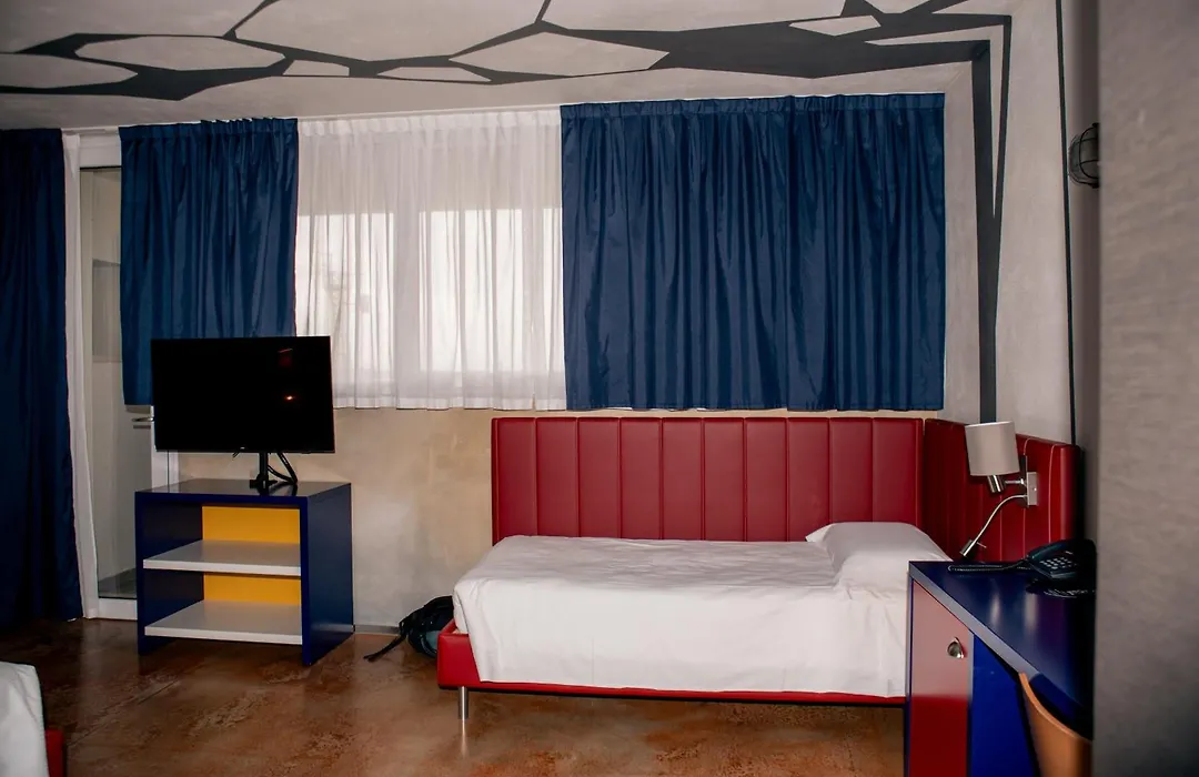 K Modern Hotel-1