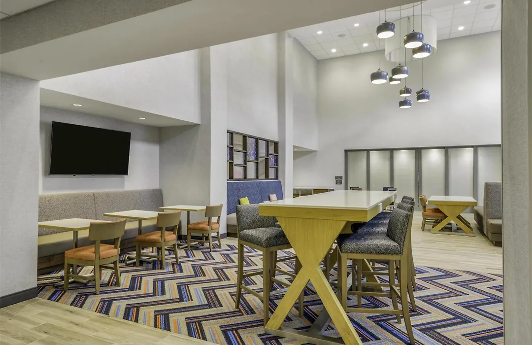 Hampton Inn & Suites By Hilton Decatur-1