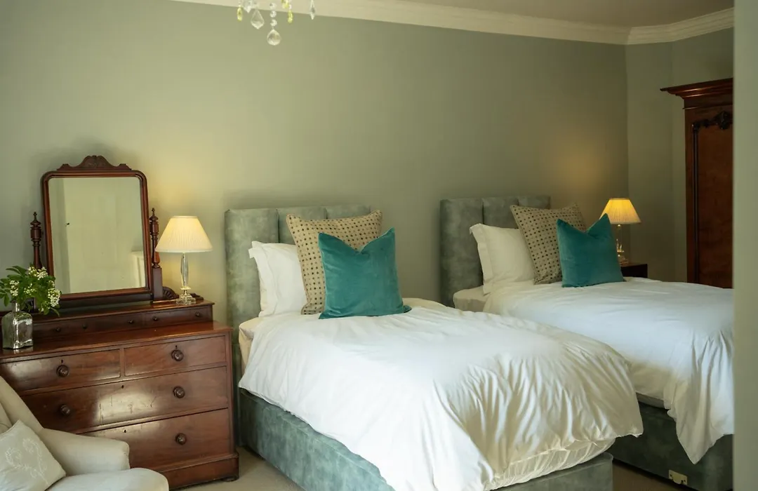 Outwood House-1