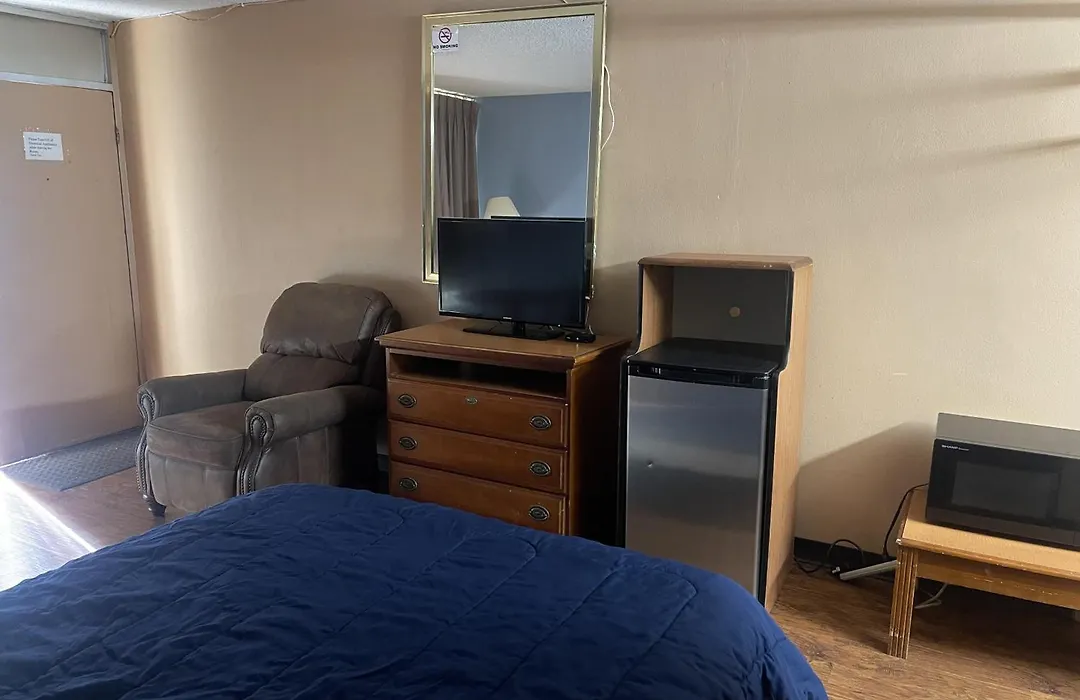 Tyler Inn & Suites-1