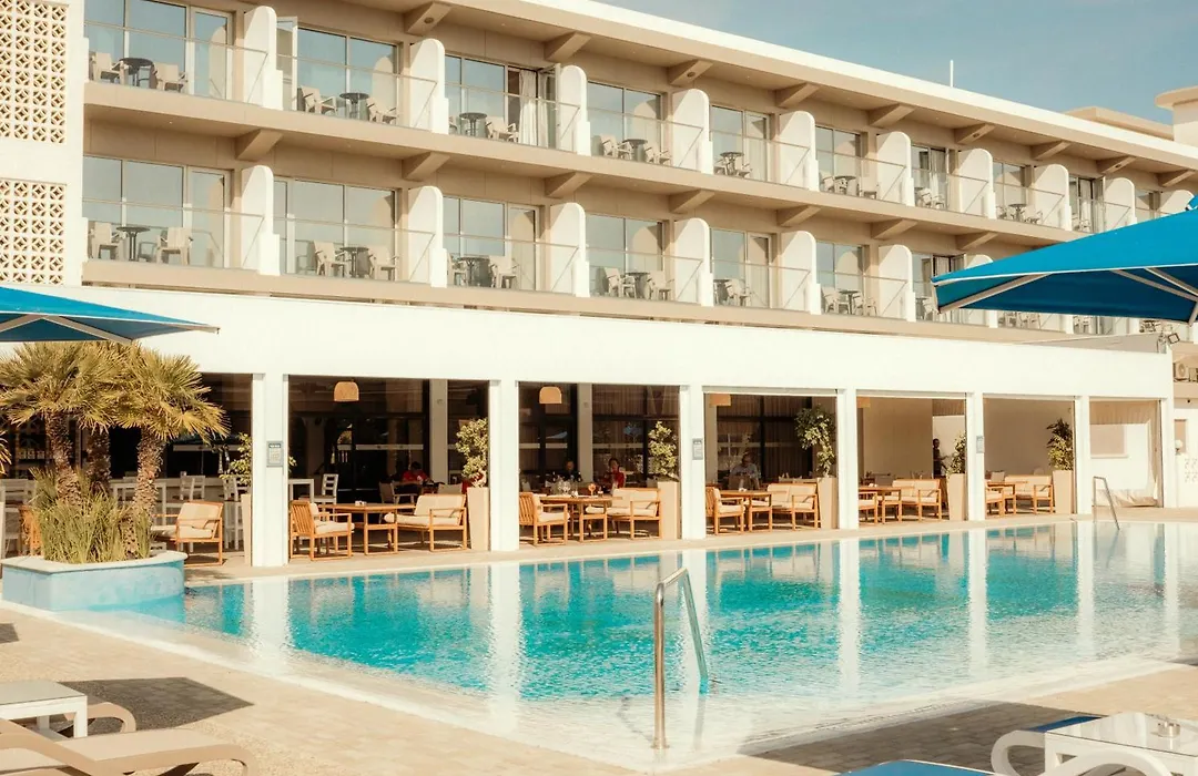 Sveltos Hotel-1
