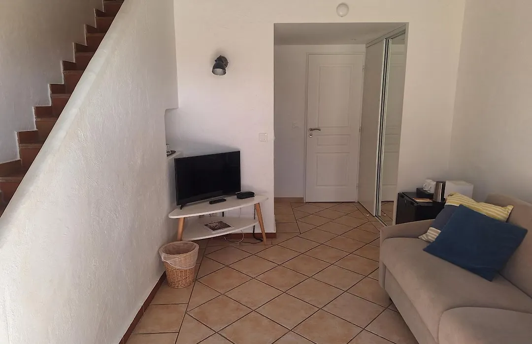 Hotel les Bouis-1