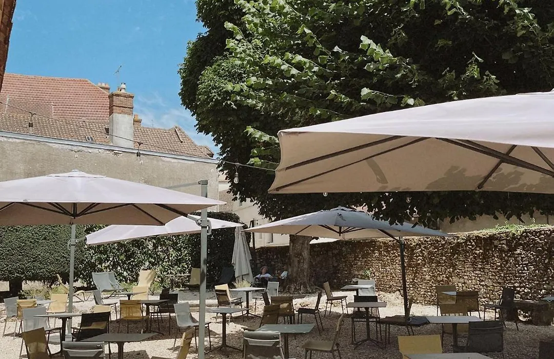 Best Western Blanche de Castille Dourdan-1