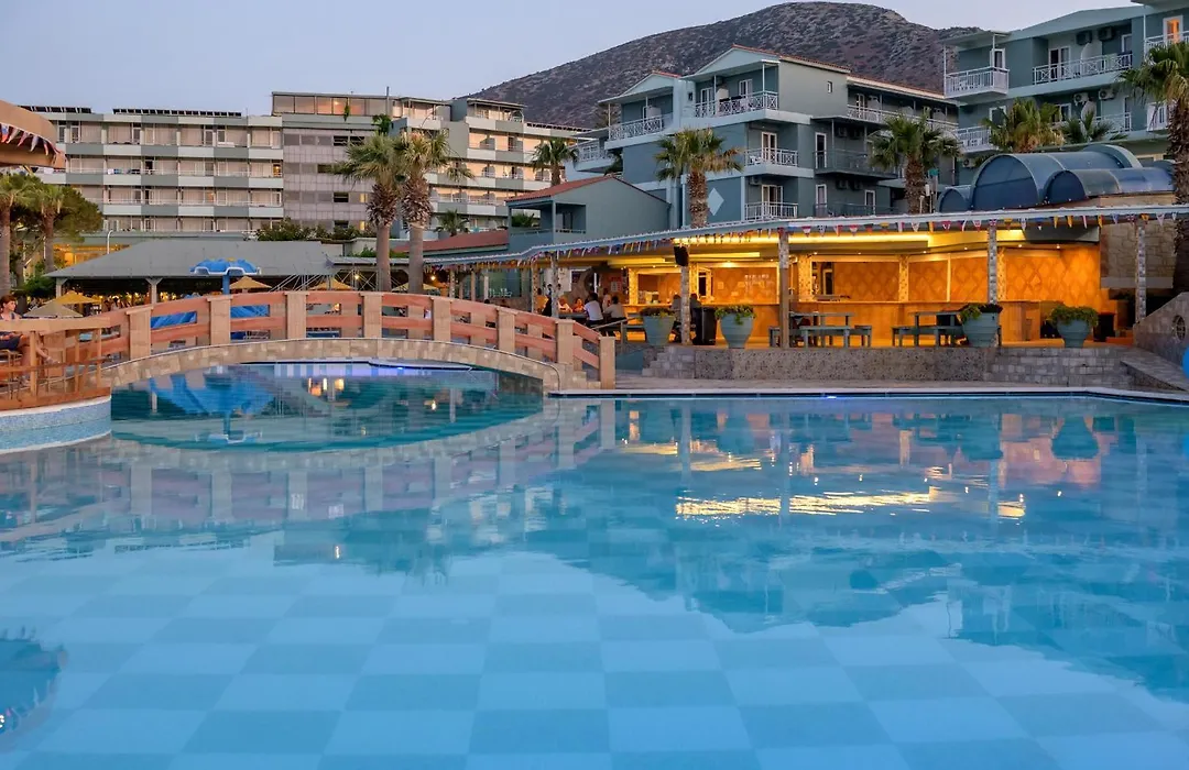 Eri Beach & Village Hotel-1