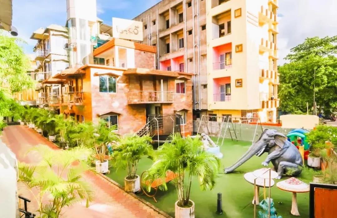 Hotel Coral Digha With Swimming Pool-1
