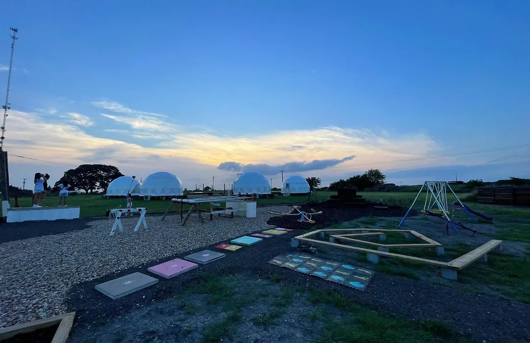 Flatonia Glamping Retreat - Getaway Resort - 2Bedrooms, 2 Queen Beds-1