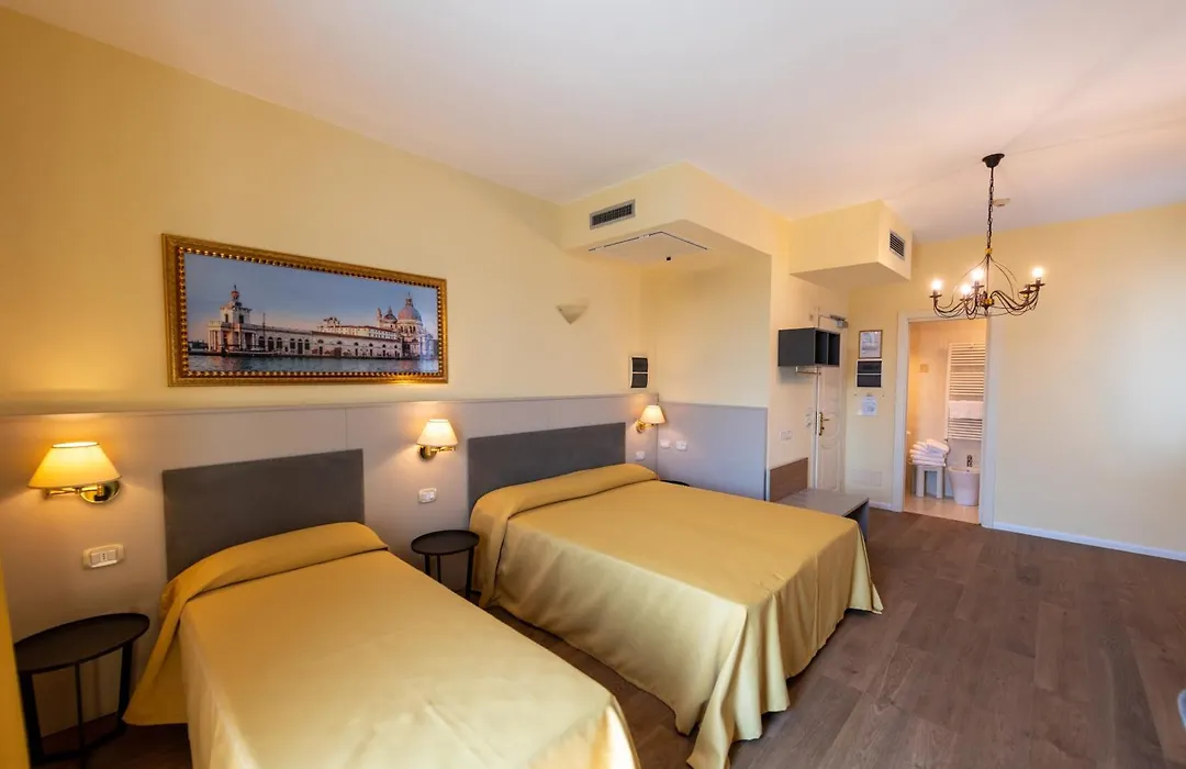 Hotel Ambasciata Venice - Atika & Atif-1