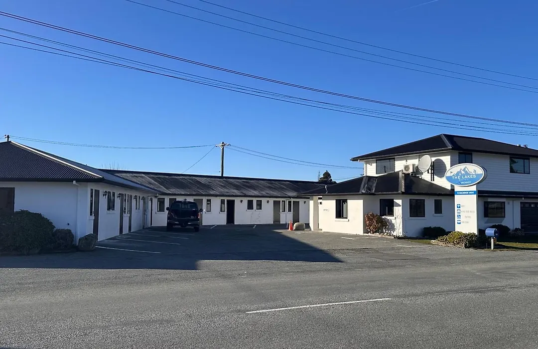 The Lakes Motel-1