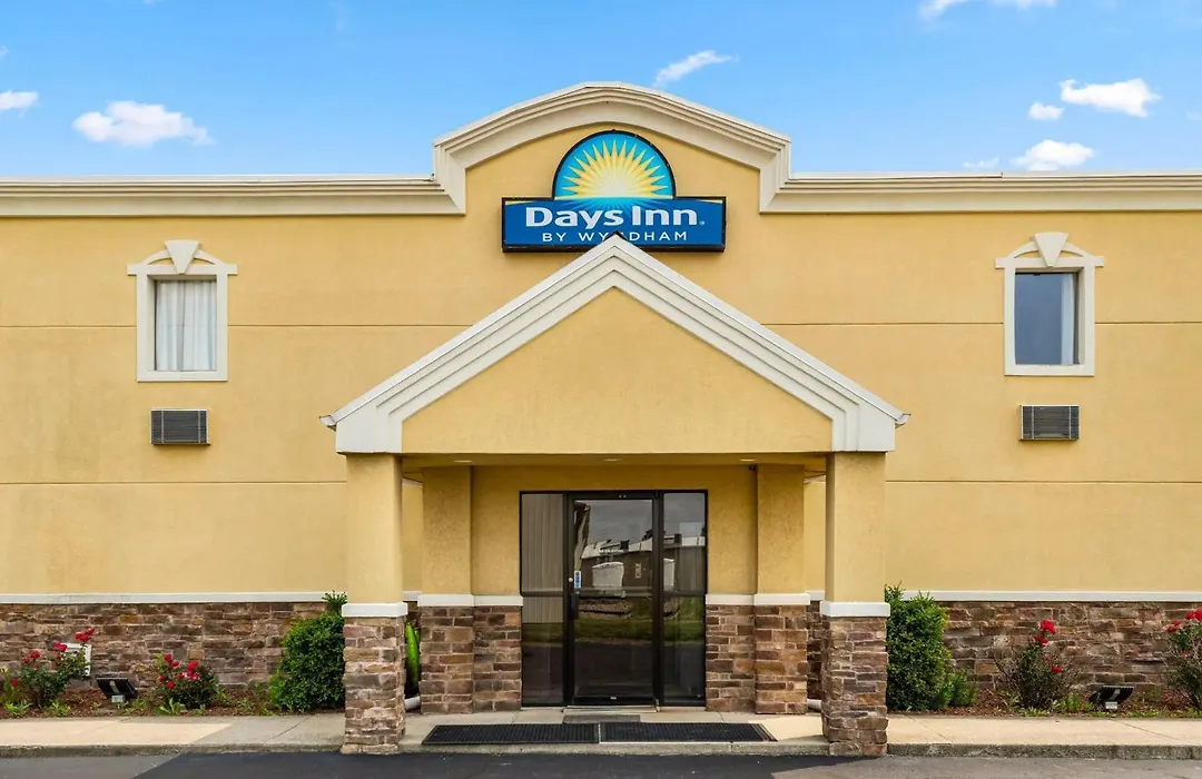 Days Inn By Wyndham Fort Wayne-1