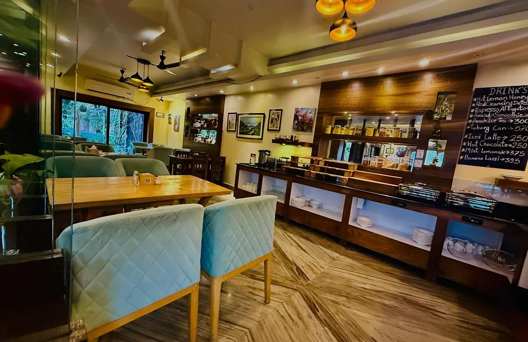 Hotel Middle Path & Spa-1