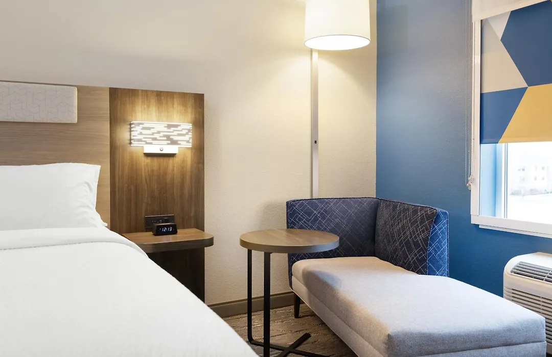 Holiday Inn Express Hotel & Suites Cincinnati Southeast Newport By Ihg-1