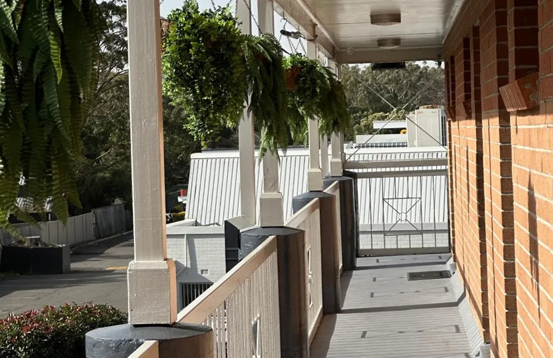 The Oaks Hotel Motel-1