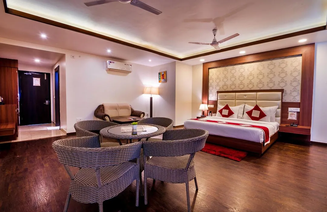 Hotel The Royal Krishna-1