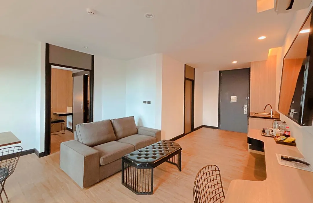 Chezzotel Pattaya-1