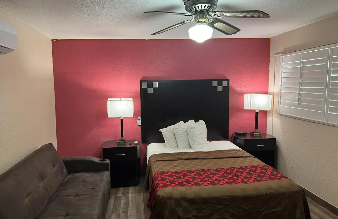 Western Motel-1