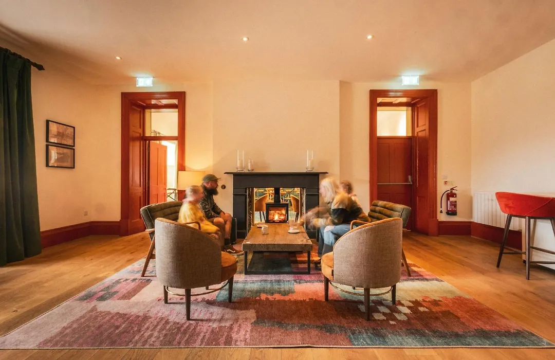 Plas Weunydd-1