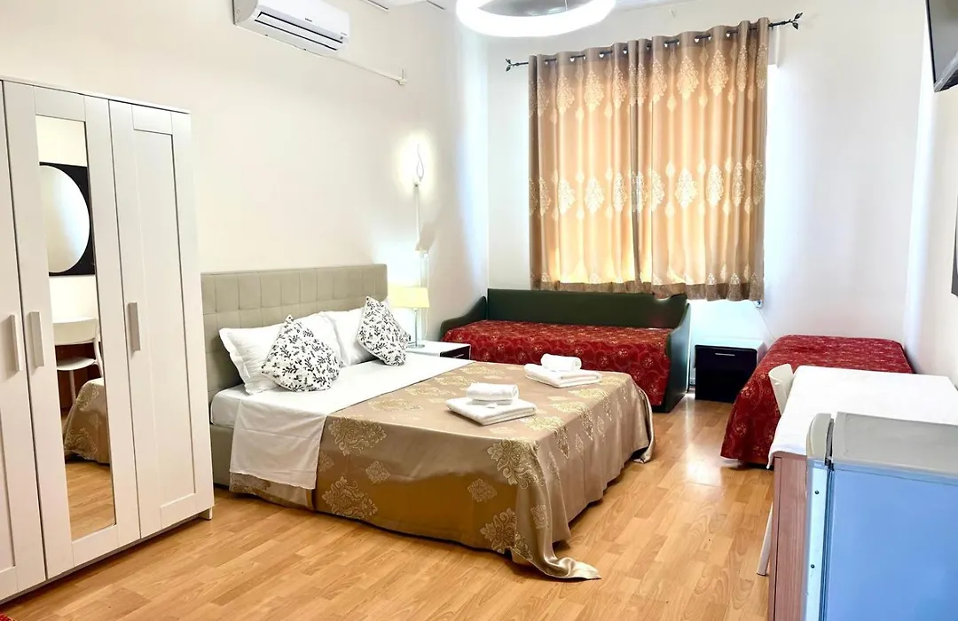 Green Guesthouse-1