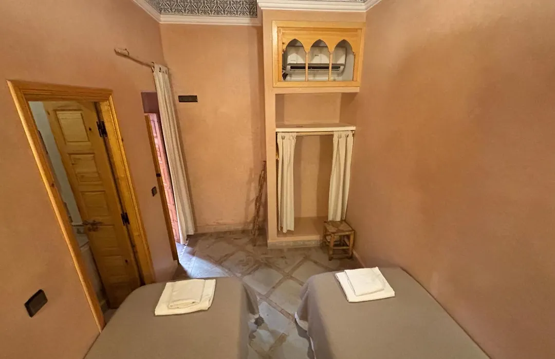 Riad Minami-1