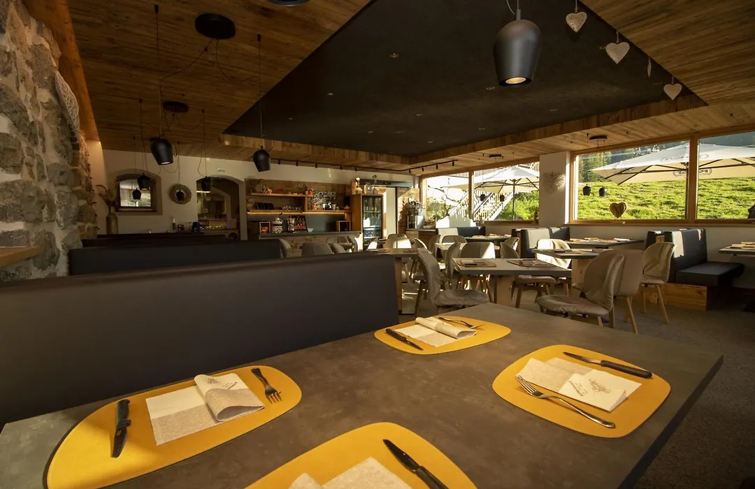 Bar-Restaurant-Pizzeria Antermont B&B-1