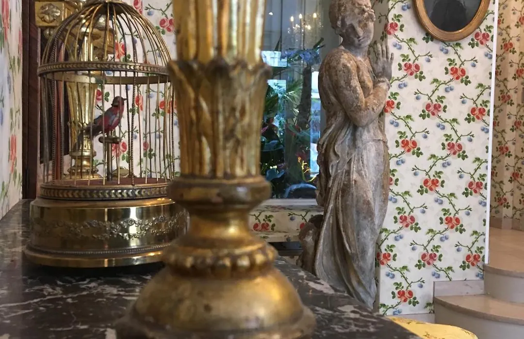 Hotel Caron De Beaumarchais-1