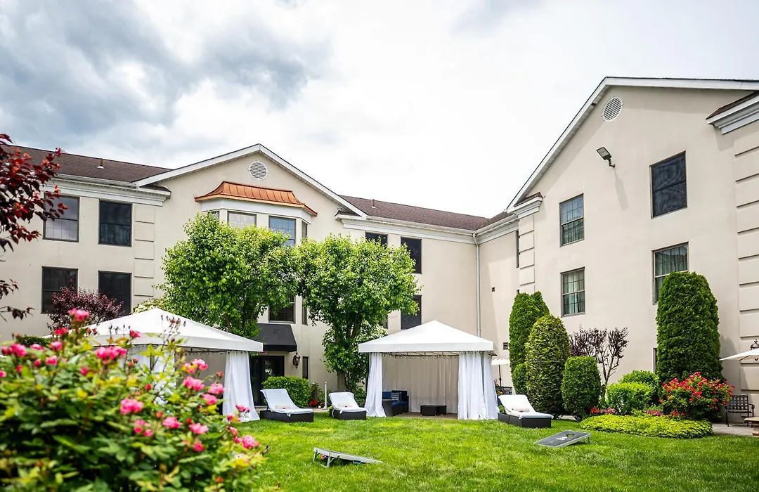 The Inn At Fox Hollow Hotel-1
