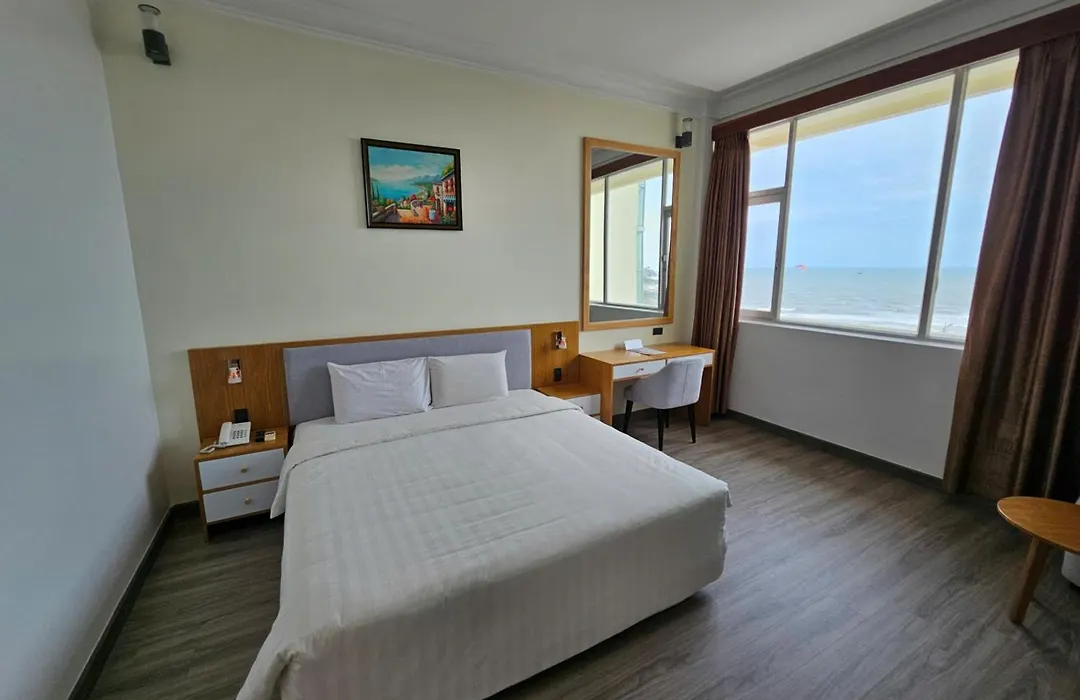 Sammy Hotel-1