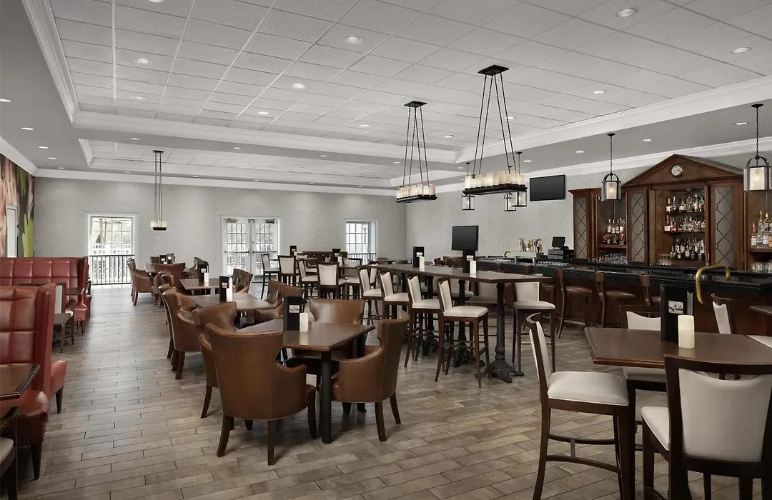 Virginia Crossings Hotel, Tapestry Collection By Hilton-1