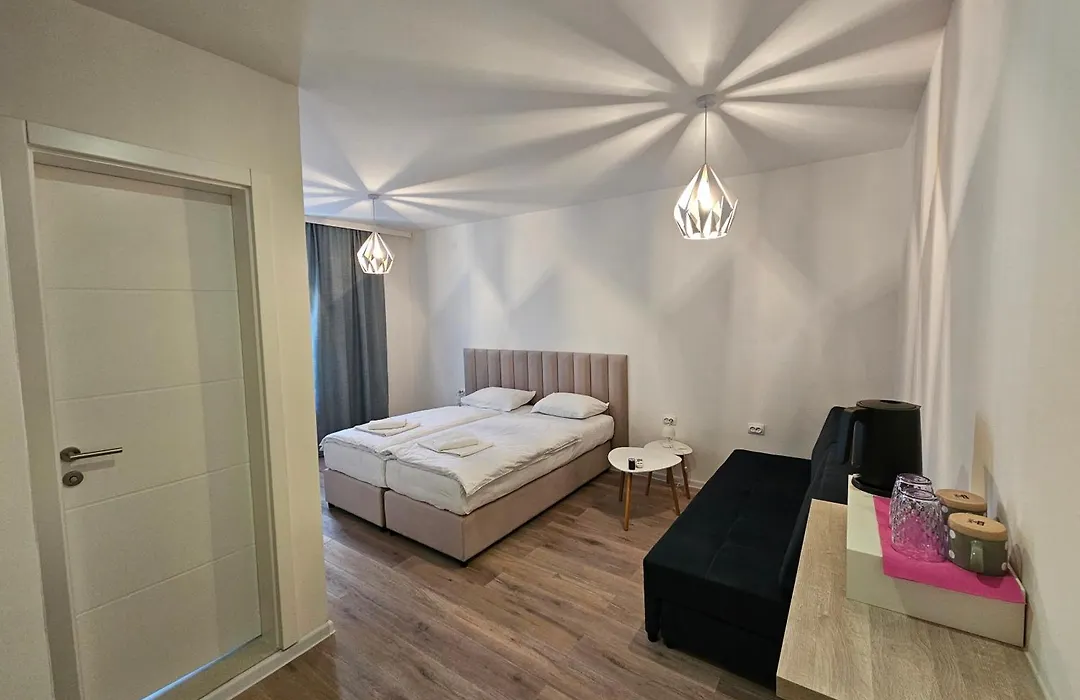Riverside Residence-1