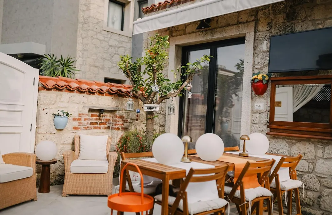 Portakal Cicegi Alacati-1