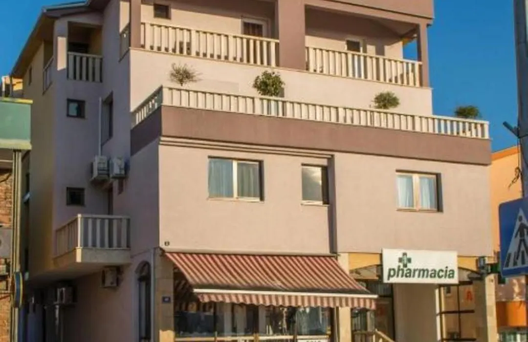 Hotel Holy-1