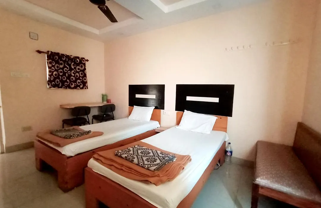 Vrp Guest House-1