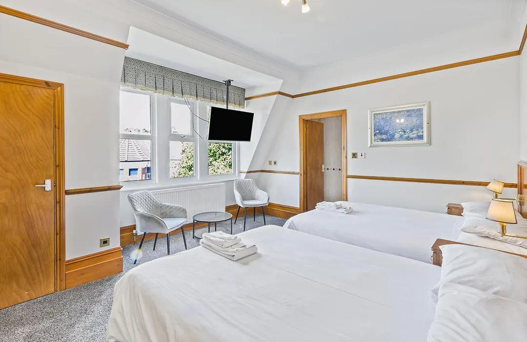 Heatherbank Guest House-1